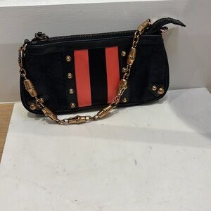 Gucci monorgram black hot pink